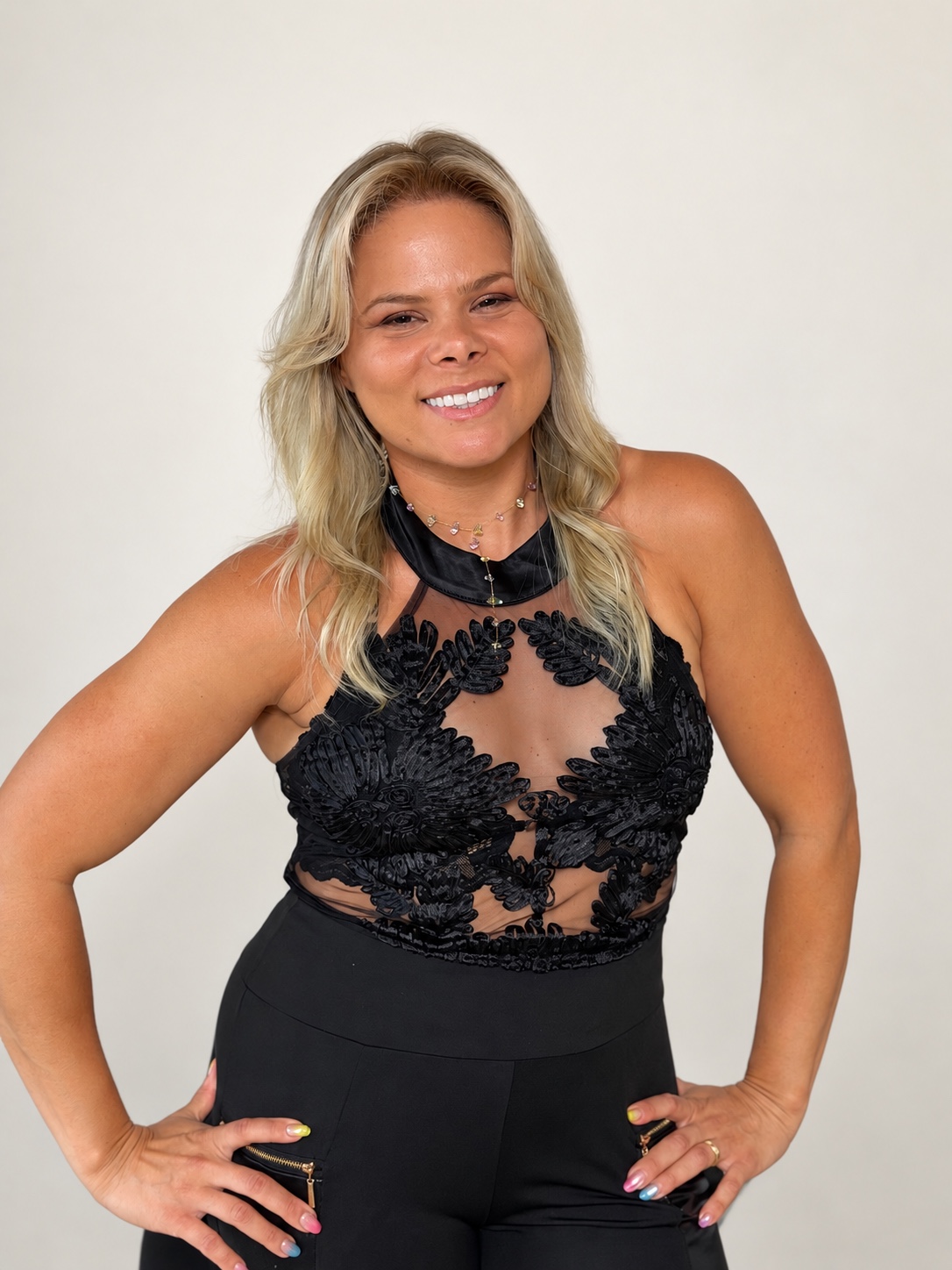 Fernanda Macedo, owner and master colorist